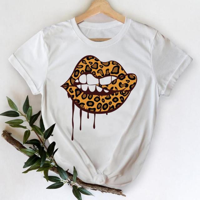 T-shirts Women 2021 Leopard Heart Casual 90s Fashion Trend Printing Clothes Graphic Tshirt Top Lady Print Female Tee T-Shirt